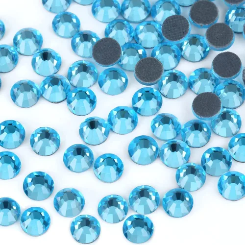 Vista 50 de 1440 piezas de diamantes de imitación termoadhesivos SS20 color púrpura2 con parte posterior plana, gemas de cristal de vidrio para ropa, camisas