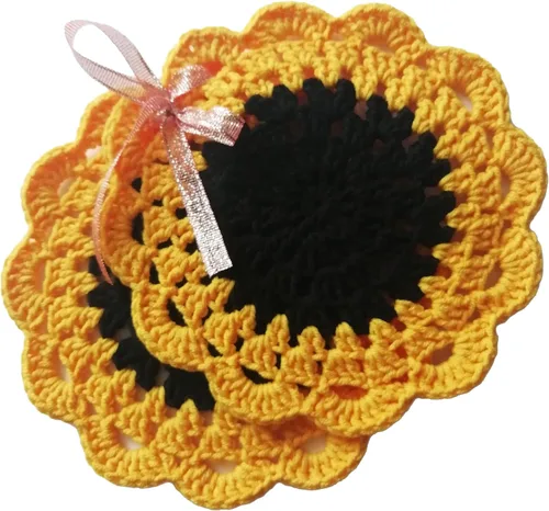 Juego de 2 posavasos de ganchillo hechos a mano, diseño de girasol, tapete de mesa con aislamiento para bebidas absorbentes