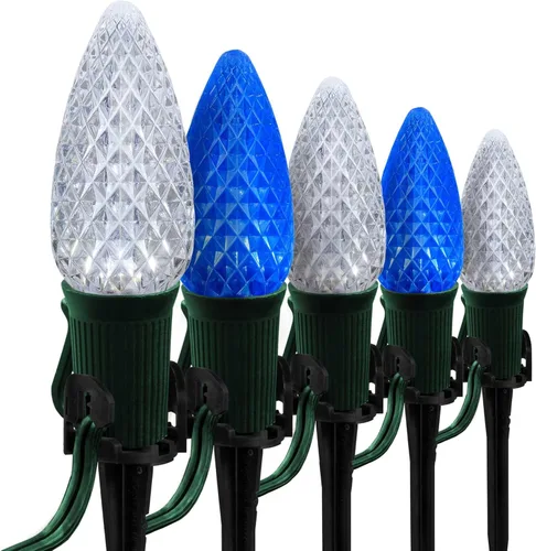 Vista 14 de Wintergreen Lighting 25’ OptiCore LED Luces navideñas verdes para camino, C9 Luces navideñas para exteriores, estacas de 4.5”, cable verde