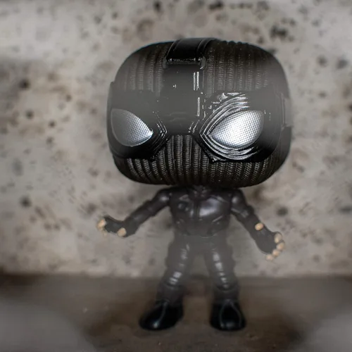 Vista 2 de Funko Pop! Marvel: Spider-Man Far from Home - Traje sigiloso de Spider-Man, multicolor, estándar