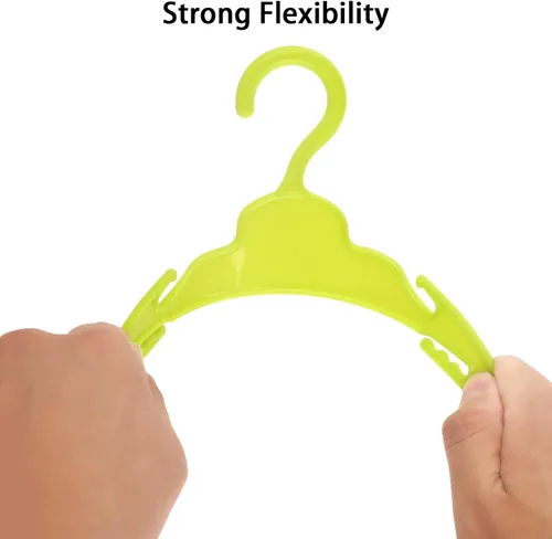 Vista 4 de MSYO 20 ganchos de muñeca para ropa de muñeca de 18 pulgadas, accesorios resistentes para colgar muñecas, funcionan muy bien con varillas de menos