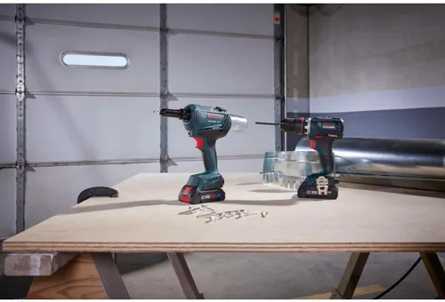 Vista 4 de GRG18V-3600CB24 Kit de herramientas de remache conectadas sin escobillas de 18 V con (2) baterías de alimentación avanzada CORE18V® de 4 Ah