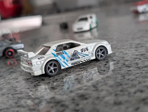 Vista 8 de Juego de neumáticos de goma y ejes a escala 1:64 – Paquete de 10 ruedas personalizadas con ejes de fácil instalación para autos Hot Wheels