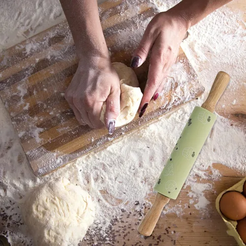 Vista 4 de LIFKOME Rodillo de silicona para pastelería, pizza, dumpling Skin Maker Docker para masa, ahorro de tiempo, suministros de horneado para pizza