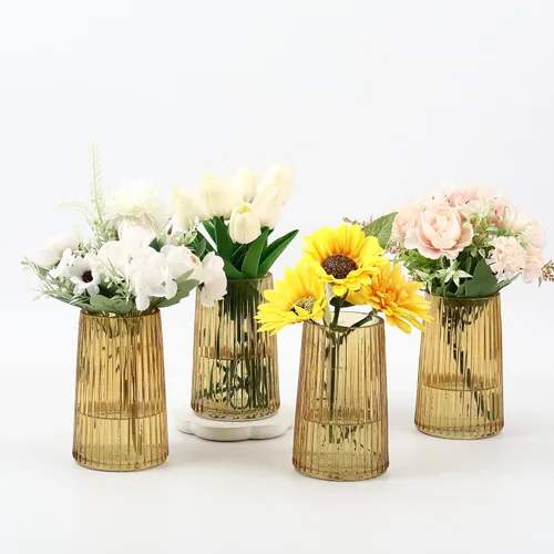 Vista 50 de Juego de 4 jarrones de vidrio transparente, pequeños jarrones para flores, florero para ramo, moderno jarrón de vidrio acanalado para sala de estar