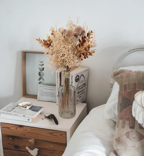 Vista 7 de Ramo de flores falsas para decoración, flores artificiales de seda, artificiales para decoración de otoño, centros de mesa de café (beige)