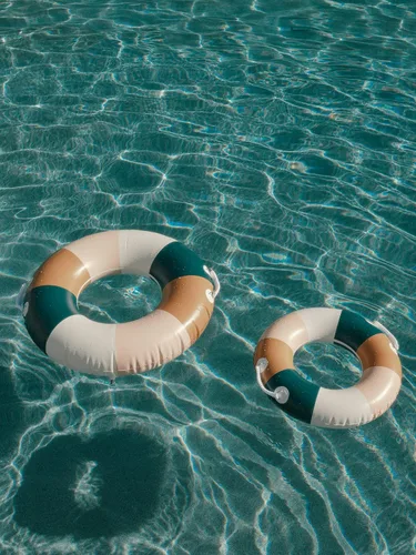 Vista 2 de Business & Pleasure Co. Flotador clásico para piscina