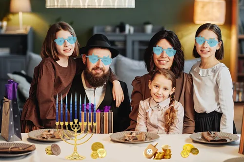 Vista 2 de Hanukkah Dreidel en forma de gafas, disfraz de disfraz, juego de simulación