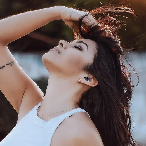 Vista 6 de Delidigi 6 pares de almohadillas de silicona de doble brida para Galaxy Buds Pro, accesorios de repuesto compatibles con Samsung Galaxy Bus Pro 2021