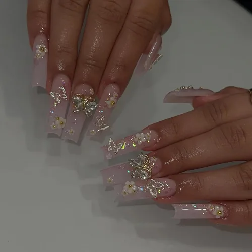Vista 2 de BABALAL Uñas largas cuadradas a presión, uñas acrílicas rosas con dijes de flores de mariposa 3D, uñas postizas artificiales con purpurina