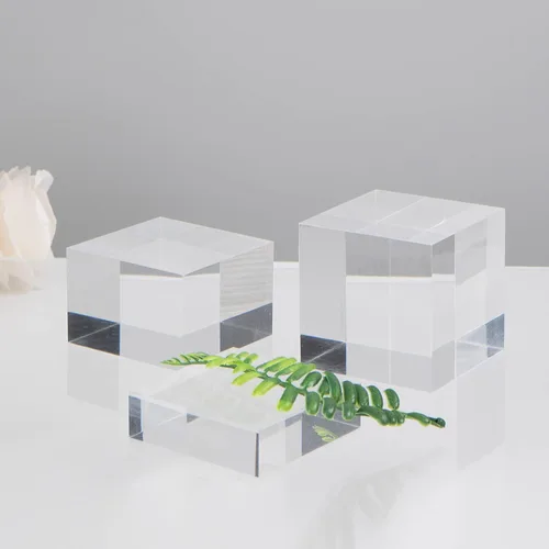 Vista 6 de Cubo de acrílico pulido transparente, accesorios para fotos, bloques pulidos con borde, base elevadora, pedestal acrílico sólido para figuras