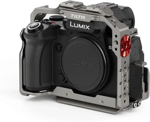 Vista 7 de Tilta Jaula completa para cámara compatible con Panasonic S5 II/IIX (negro) Diseño personalizado Accesorios de montaje a través de riel OTAN