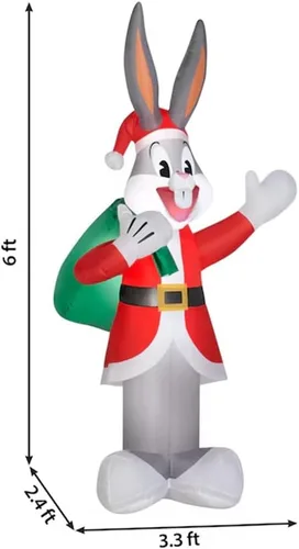 Vista 4 de Gemmy Conejito inflable de Navidad de 6 pies de alto que sostiene su saco de regalos con su traje de Papá Noel, decoración interior/exterior