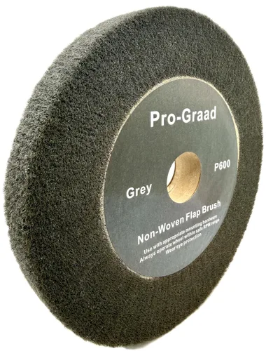 Vista 20 de Rueda de cepillo de aletas no tejida verde de 6" x 1" de grano 180 para amoladora de banco, pulido, bruñido, acabado satinado para aluminio, cobre
