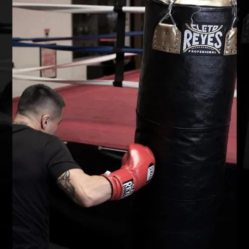 Vista 7 de Cleto Reyes Saco de boxeo extra pesado para adultos, equipo de entrenamiento de boxeo, MMA, kickboxing, Muay Thai, cuero, negro