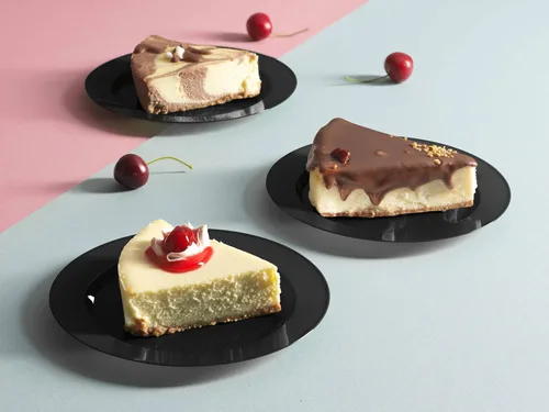 Vista 4 de Munfix Juego de 100 platos de plástico negro, 50 platos llanos de plástico de 10 pulgadas y 50 platos de postre de plástico de 7 pulgadas, elegantes