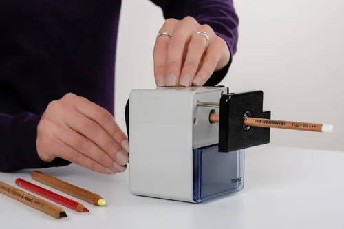 Vista 2 de Dahle 166 - Sacapuntas premium con ajustador de punta y sistema de corte automático, compatible con lápices de grafito y lápices de artista de gran