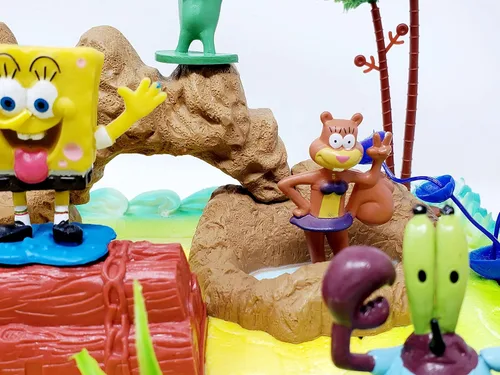 Vista 5 de Bob Esponja para pastel con Patrick, tablones, calamardo, arena y amigos (diseño único)