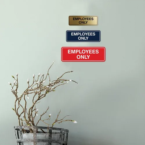 Vista 4 de Letrero estándar de solo empleados - Negro - Pequeño (1 paquete)