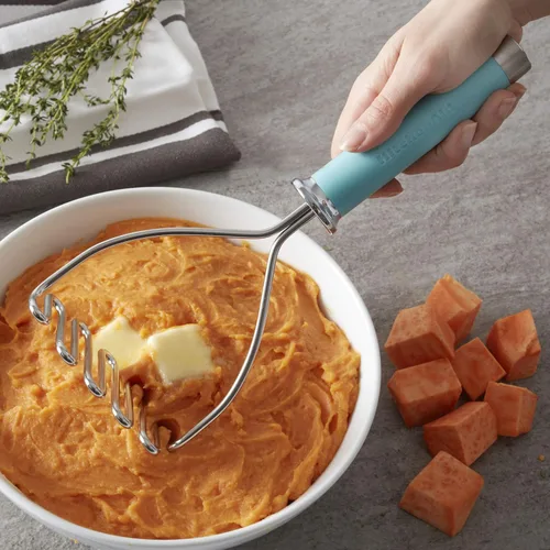 Vista 8 de KitchenAid Gourmet Machacador de Alambre de Acero Inoxidable, 10.24 Pulgadas, Azul Aguamarina