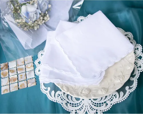 Vista 6 de Paquete a granel Pañuelos de algodón festoneados Pañuelos de bolsillo cuadrado Toalla blanca 11 pulgadas