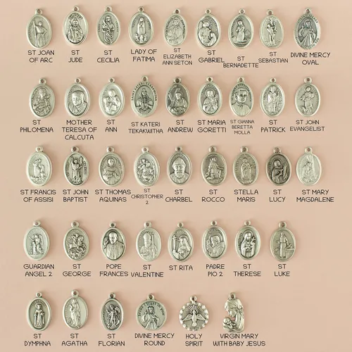 Vista 6 de Three Medals Catholic Saints Chain Stainless Steel Bracelet, St Maria Goretti Miraculous Saint Jude Pendant