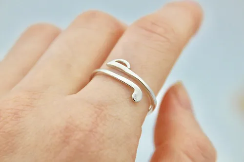 Vista 4 de Anillos abiertos ajustables simples para mujer, chapados en plata, Plata