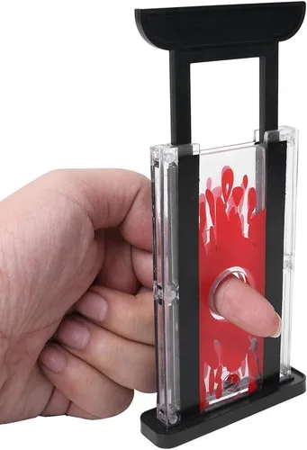 Vista 6 de MilesMagic Cortador de heno de guillotina de mago corta mágicamente Cig, tiza, pulgar, dedos, etc. Truco de magia de cuchilla de corte