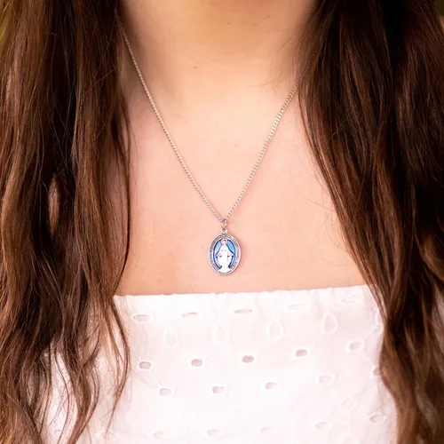 Vista 3 de Heartland Medalla milagrosa de plata de ley ovalada con esmalte azul + fabricada en Estados Unidos + cadena de púa, Plata esterlina