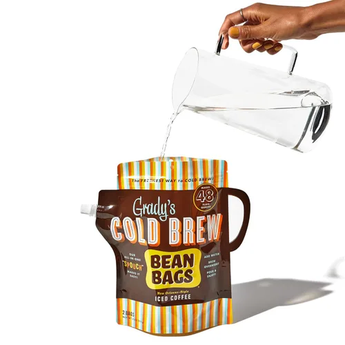 Vista 2 de Grady's Cold Brew Coffee The Spouch con 2 bolsas de frijoles (2 onzas) + 1 bolsa de vertido Spouch, 4 porciones (12 onzas) (café)