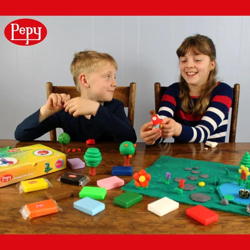 Vista 3 de Pepy Plastilina - Arcilla de modelado reutilizable y que no se seca; juego de 24 barras, 1.4 onzas cada una, perfecta para proyectos de arte y Negro