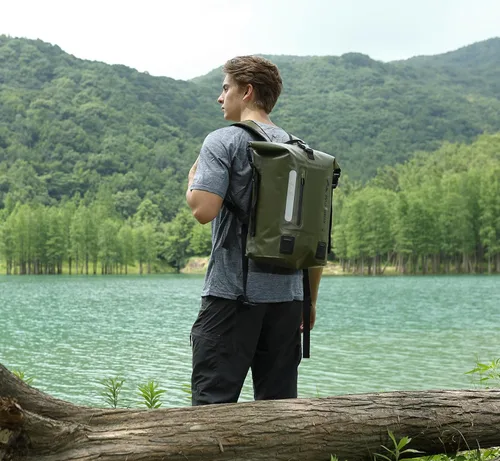 Vista 8 de MARCHWAY Mochila impermeable con parte superior enrollable, bolsa seca flotante de 20L/30L/45L con base rectangular ergonómica, espalda acolchada