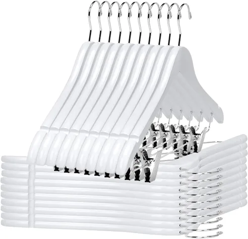 Vista 10 de Perchas de madera de calidad para faldas con clips, paquete de 10 perchas lisas de madera maciza para pantalones con clips de metal ajustables