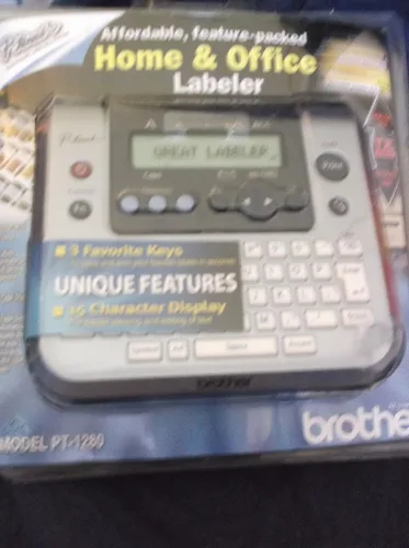 Vista 2 de Brother PT-1280 P-Touch Sistema de etiquetado electrónico