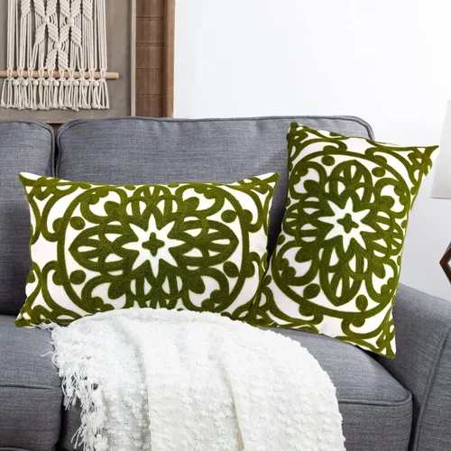 Vista 48 de Alysheer Funda de almohada decorativa bordada de 18 x 18 pulgadas, acogedora y fresca funda de cojín bohemia con diseño de mandala chic de punto