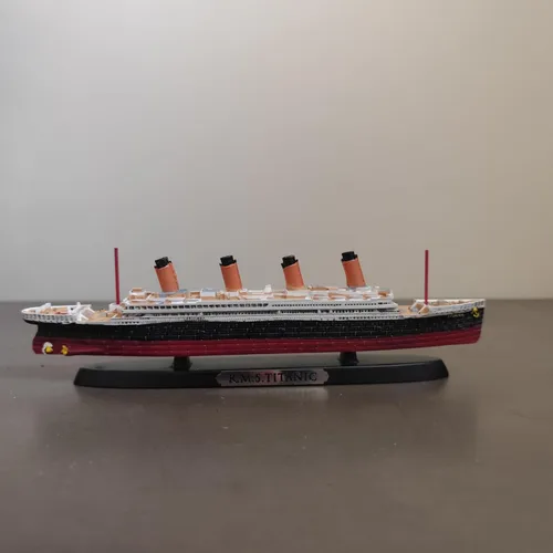 Vista 4 de Modelo de resina Titanic