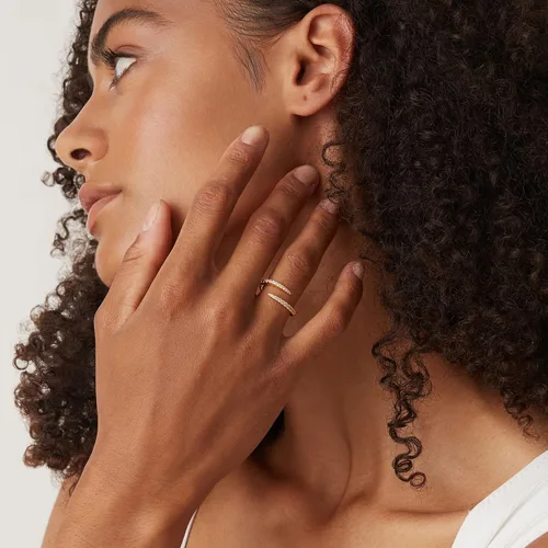 Vista 2 de PAVOI Anillo de eternidad chapado en oro de 14 quilates con circonita cúbica abierta para mujer