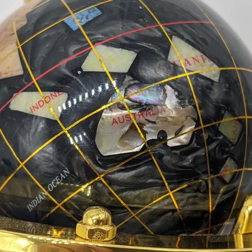 Vista 4 de Unique Art Since 1996 Mini globo de piedra preciosa de 6 pulgadas de alto con trípode y soporte de aleación de zinc (negro perla dorada)