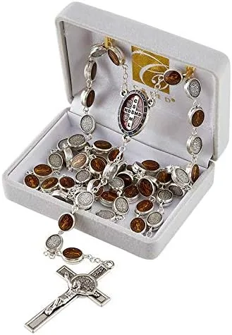 Collar de rosario plisado de plata esmaltada de San Benito con centro de mesa de medalla de San Benito y crucifijo y cuentas ovaladas en tono