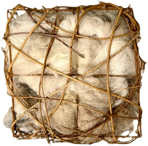 Alpacas of Montana Cubo de nido de pájaros, caja nido de 6 pulgadas con ropa de cama de vellón de alpaca, refugio natural y ecológico para pájaros