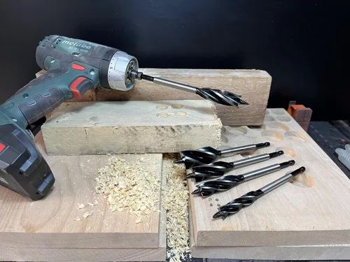 Vista 4 de Broca de taladro para madera, 1/2, 5/8, 3/4 y 1 pulgada de tamaño con vástago hexagonal de cambio rápido, juego de 5 brocas para madera