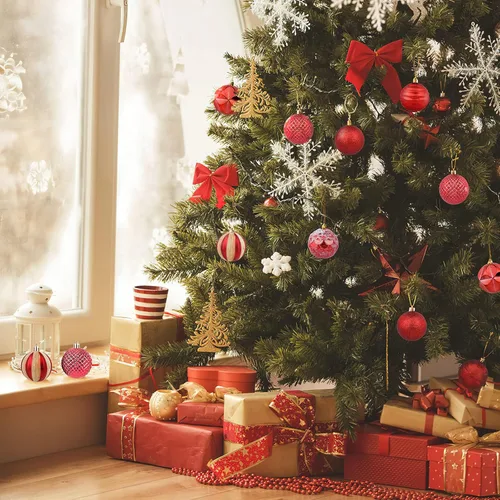 Vista 7 de Adornos de bola de árbol de Navidad para árbol de Navidad, paquete de 12 bolas de Navidad rojas inastillables de 2.4 pulgadas con ganchos