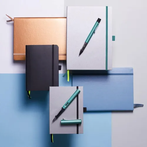 Vista 6 de LAMY Pluma estilográfica azul océano con punta media y tinta azul (L28M)