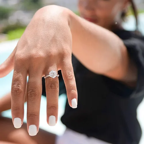 Vista 2 de 3 Ct CZ Solitaire - Anillo de compromiso de plata de ley y chapado en oro blanco - Talla 4-9 - Anillos de aniversario