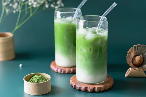 Vista 2 de Paquete ceremonial de 3.5 onzas + 3.5 oz Matcha de grado culinario de Japón