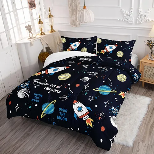 Vista 3 de Datura home Juego de edredón con estampado de galaxia, astronauta y cohete espacial con 1 edredón y 2 fundas de almohada para dormitorio de niños