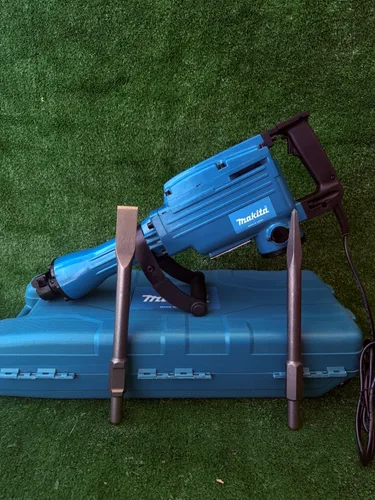 Vista 4 de Demoledor makita M65 estuche de plástico