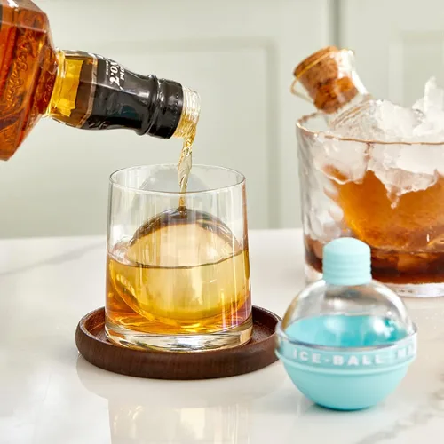 Vista 2 de SHFANYUA Paquete de 4 máquinas de bolas de hielo, molde redondo de hielo para whisky, bandeja circular de silicona para cubitos de hielo, molde