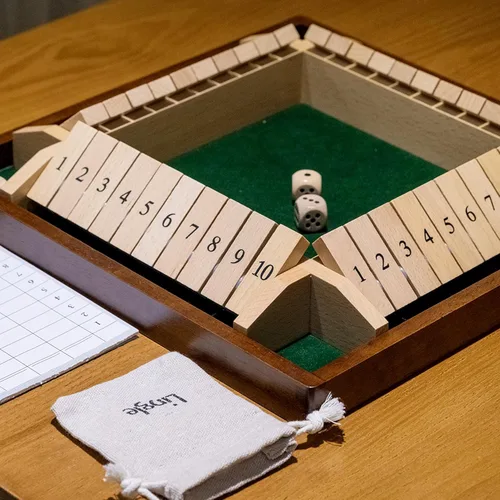 Vista 4 de Juego de dados Shut The Box, juego de mesa de madera para 2-4 jugadores, juego de mesa clásico para cerrar la caja