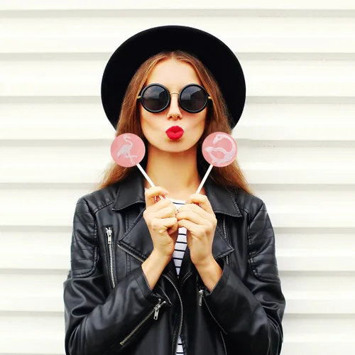 Vista 7 de Fruidles Flamenco Tattoo Lollipop Suckers Candy, ideal para rellenos de bolsas de fiesta, envueltos individualmente (1 libra)